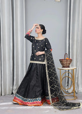 Black Silk Embellished Suit – Maryam Fashions