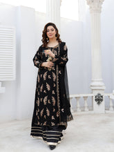 Black Chiffon Embroidered Suit – Maryam Fashions