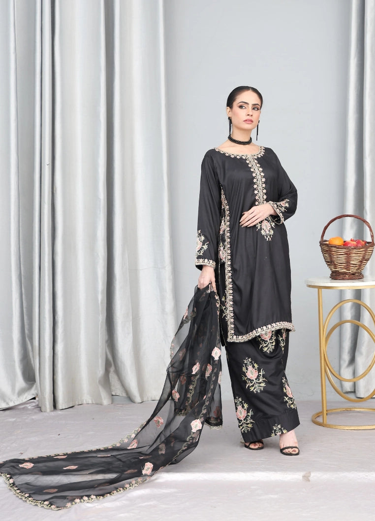 Black Embroidered Suit – Maryam Fashions