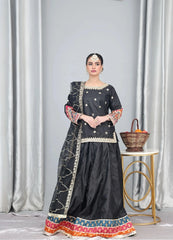 Black Silk Embellished Suit – Maryam Fashions