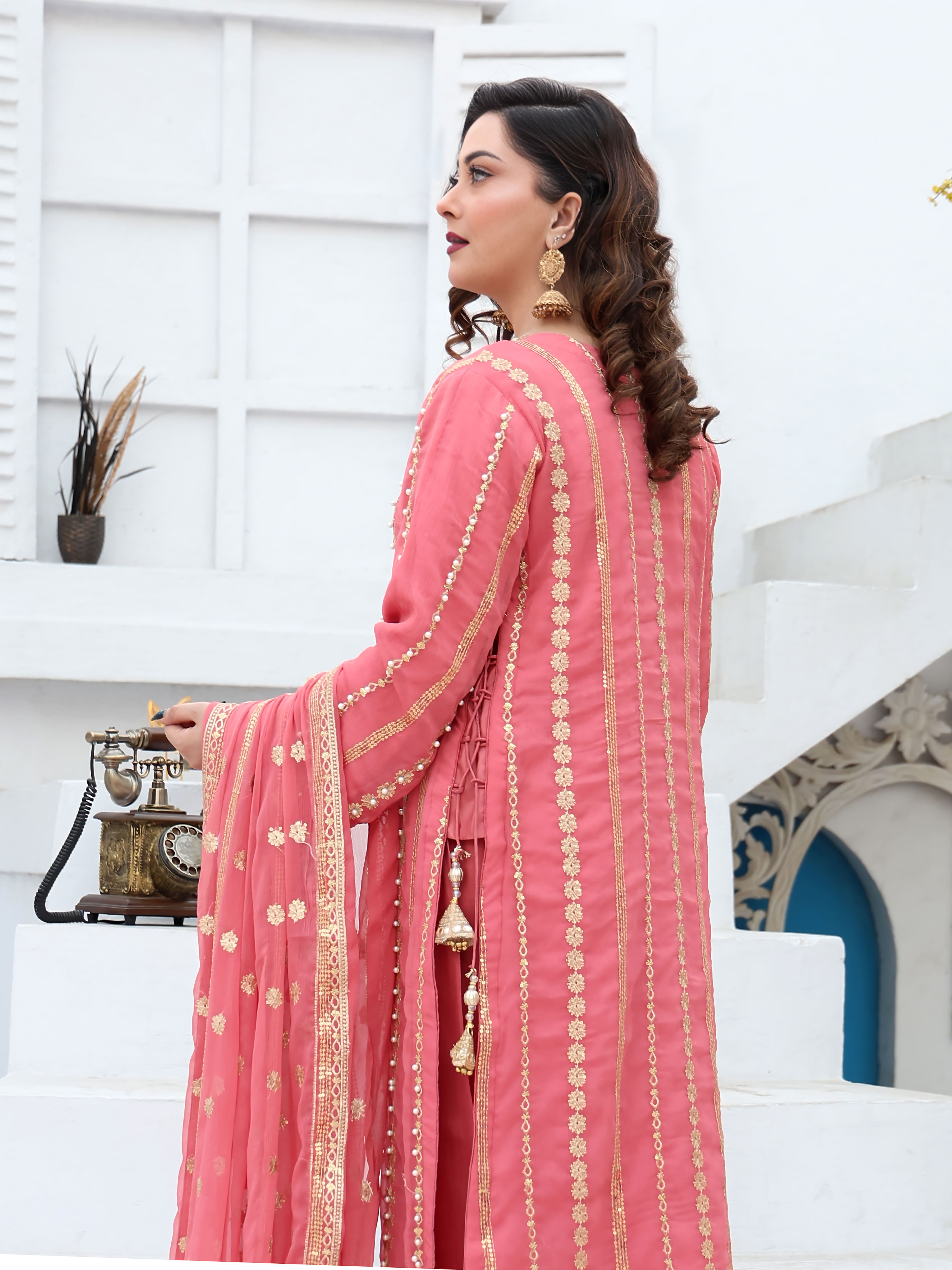 Gajri Chiffon Embroidered Suit – Maryam Fashions
