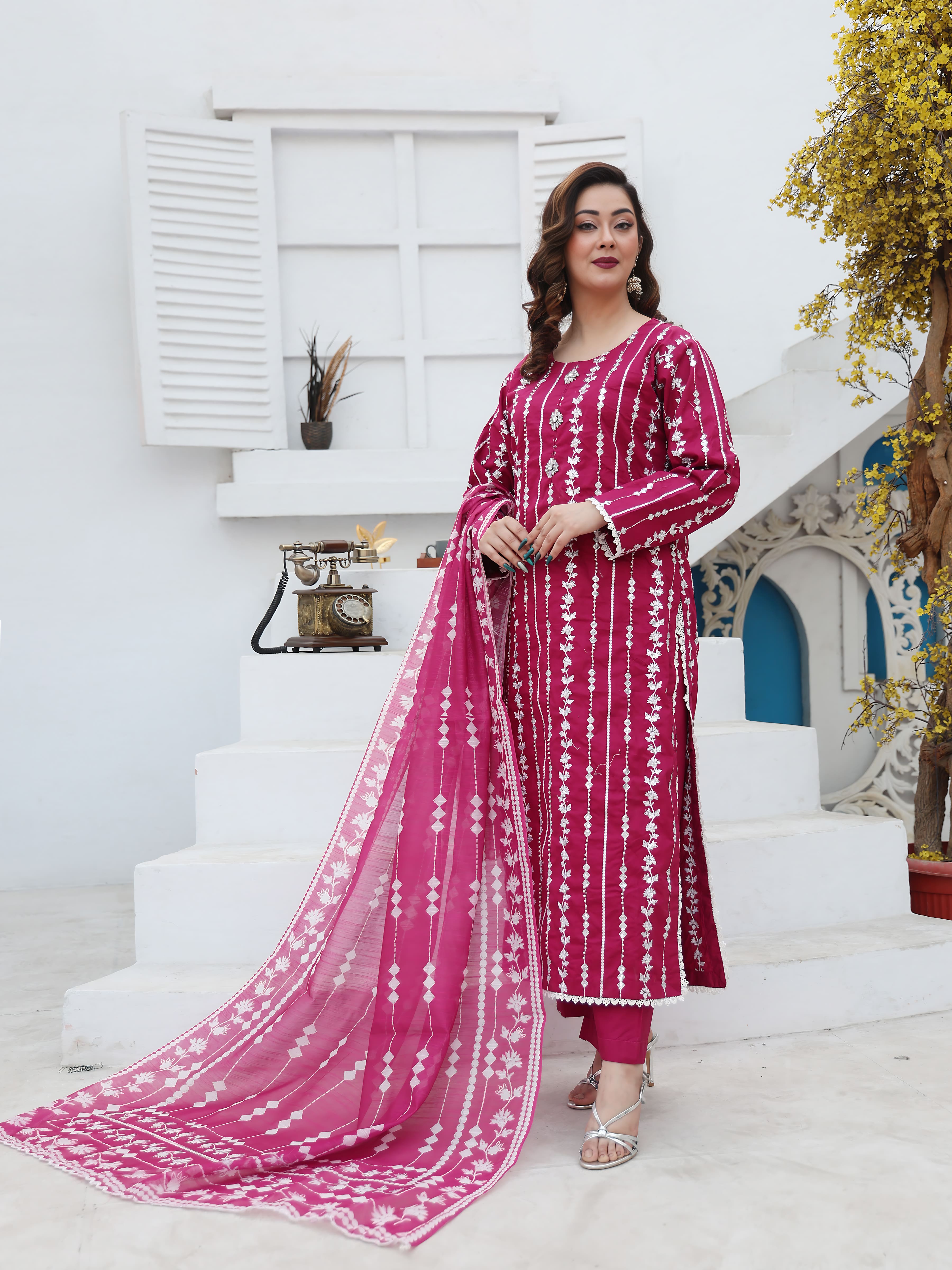 Magenta Chiffon Embroidered Suit – Maryam Fashions